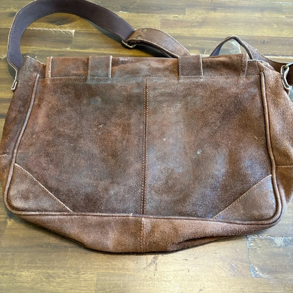 Claire Chase Laredo Messenger Bag Distressed Brown Suede Leather Vintage Flawed